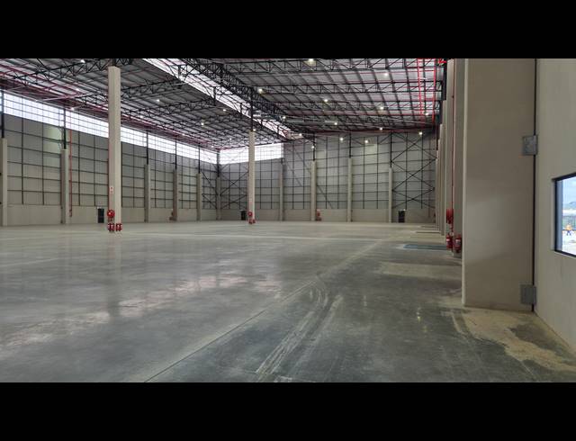 7,283M² WAREHOUSE TO LET IN JET PARK